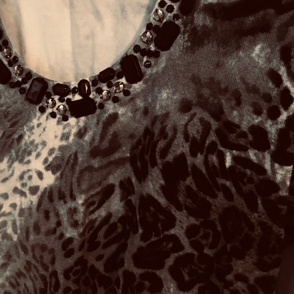 Animal print top - Picture 2 of 2